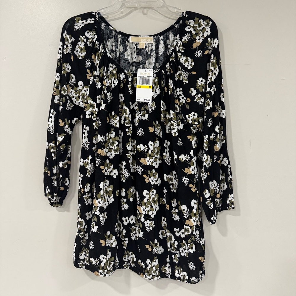 NWT Michael Kors Black and White Floral Top Size Medium